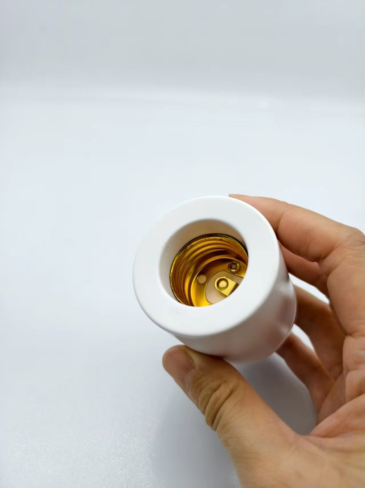 Wireless Light Holder - Image 2