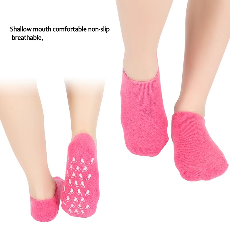 Moisturizing Spa Silicone Socks - Image 6